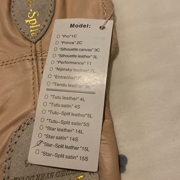 Brand New Sansha ballet slipper size GM - Picture 2 of 4